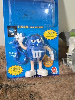 M&M'S Blue Character Clip-On Keychain